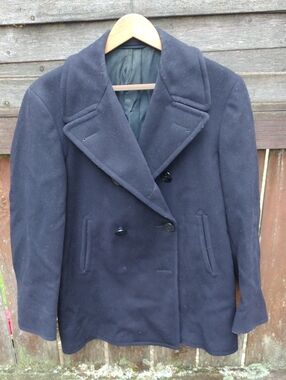 Classic Men's Size 38, Double-Breasted Wool Blend Peacoat - Navy